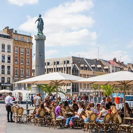 Apartamento With Mezzanine 150m From The Metro Lille